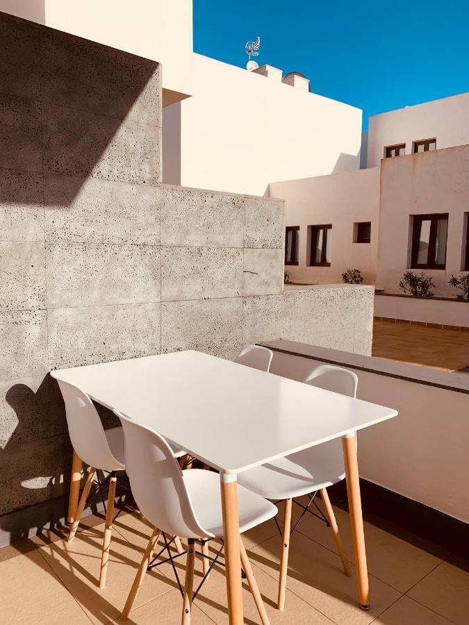 La Casa Roja Apartment Puerto Calero Bagian luar foto