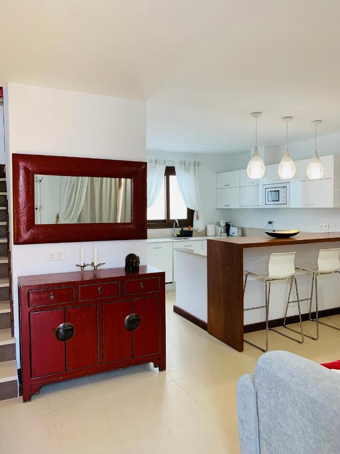 La Casa Roja Apartment Puerto Calero Bagian luar foto